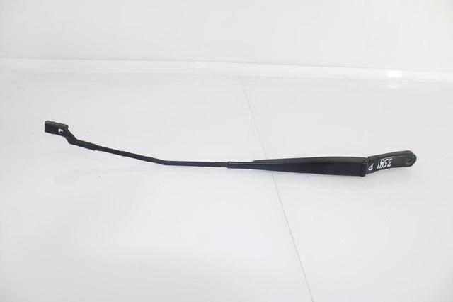 Ramię wycieraczki szyby przedniej 6R1955410A VAG