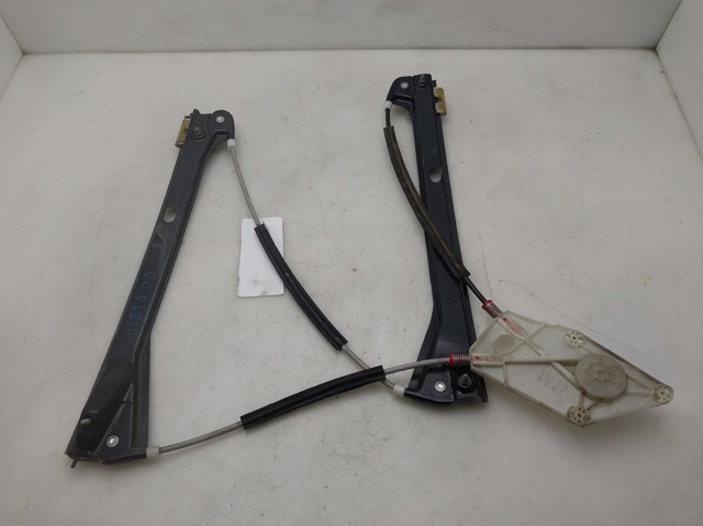 Mechanizm podnoszenia szyby drzwi przednich prawych 6R4837462D VAG