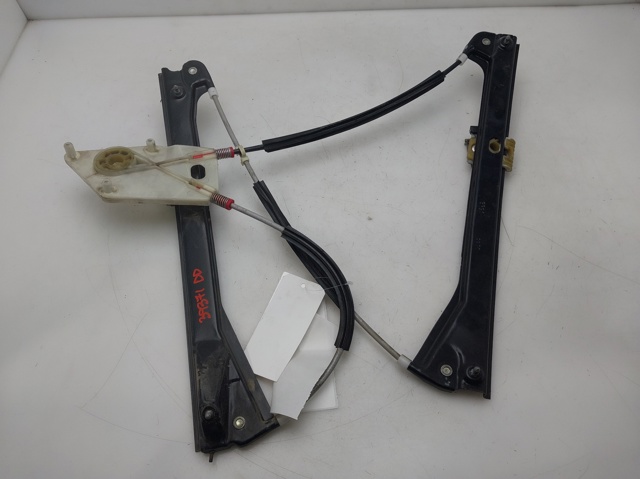 Mechanizm podnoszenia szyby drzwi przednich prawych 6R4837462D VAG