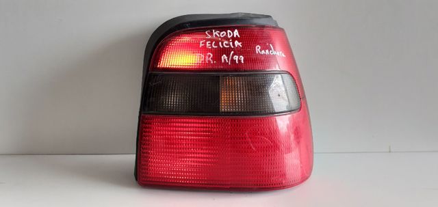 Lampa zespolona tylna prawa 6U0945096A VAG