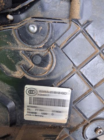 Zamek drzwi tylnych prawych 6W8A21812GD LAND ROVER