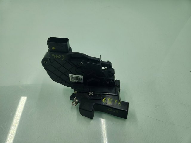 6W8A21813AD Land Rover
