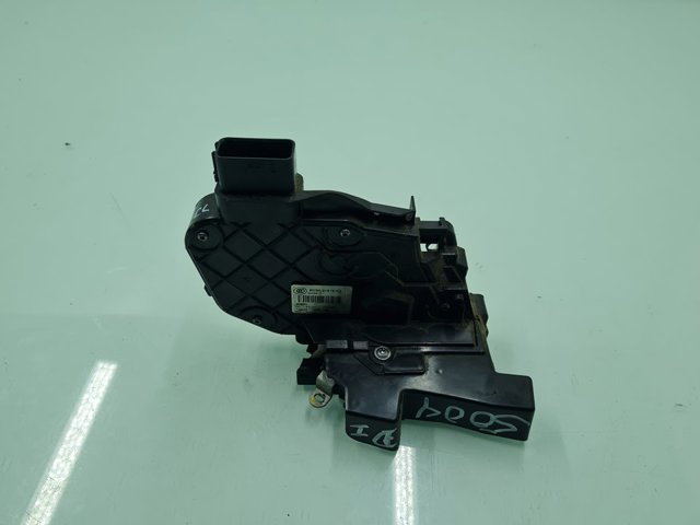6W8A21813AD Land Rover