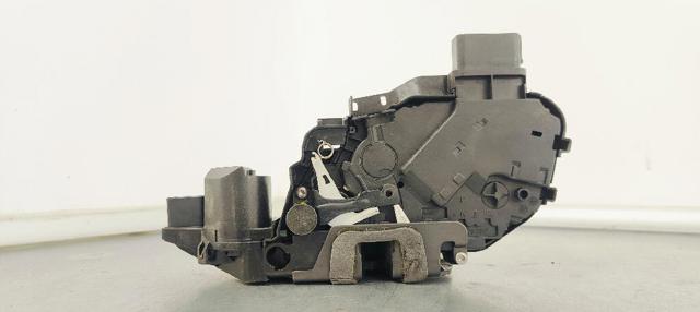 6W8A21813GD Land Rover