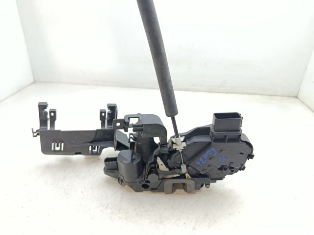 Zamek drzwi przednich lewych 6W8A21813GD JAGUAR