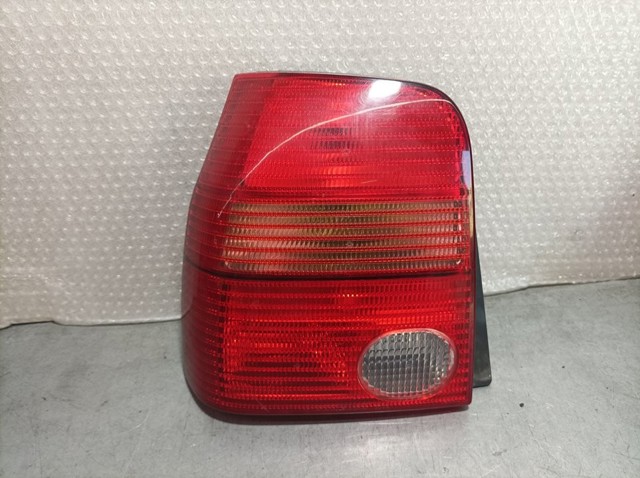 Lampa zespolona tylna lewa 6X0945095D VAG