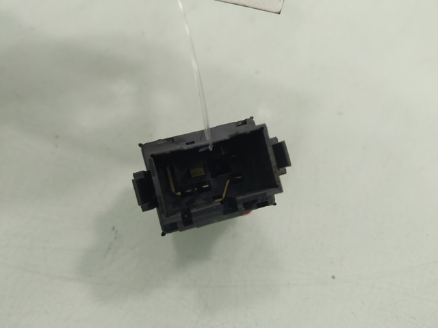 Przycisk włączania światła awaryjnego 6Y0953235 VAG