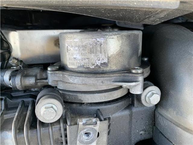 700437012 BMW