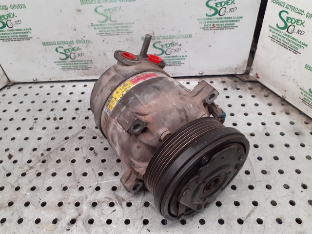 Sprężarka klimatyzacji 700652 GM