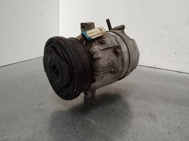 Sprężarka klimatyzacji 700652 GM