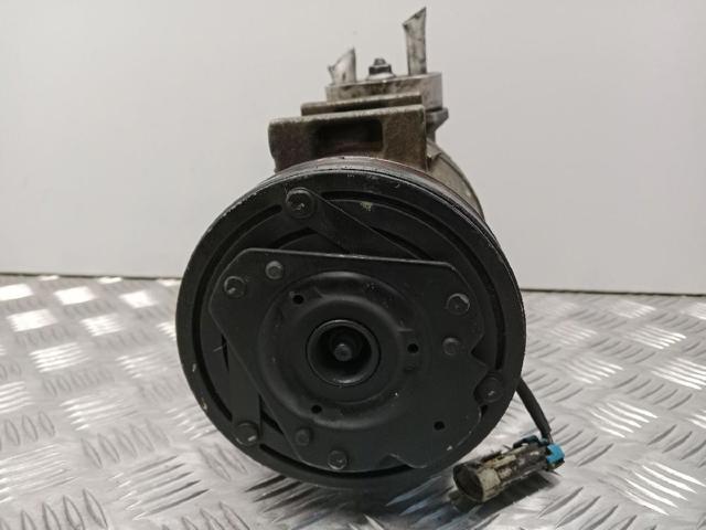 Sprężarka klimatyzacji 700718 GM