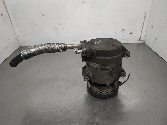 Sprężarka klimatyzacji 700772 GM