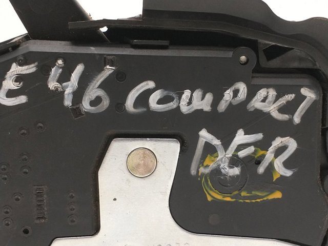 Zamek drzwi przednich prawych 7011250 BMW