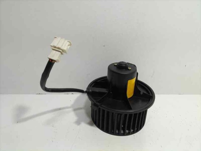 Silniczek wentylatora nagrzewnicy (ogrzewacza wnętrza) 701819021B VAG