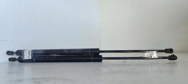 701829331R VAG