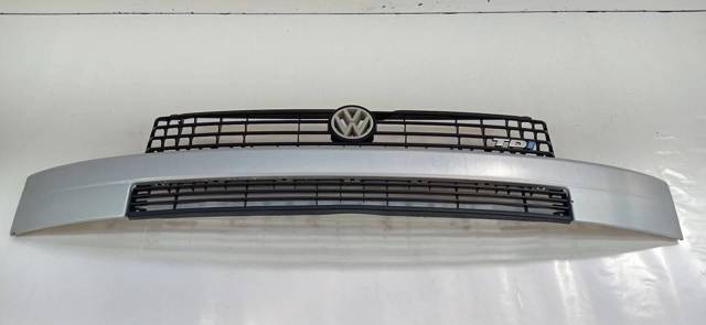 Atrapa chłodnicy 701853653 VAG