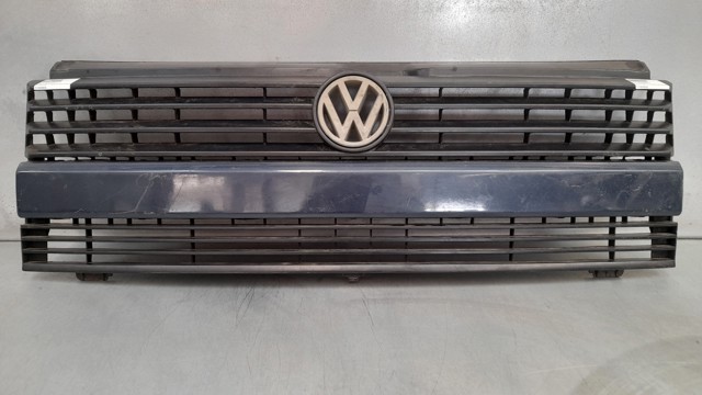 Atrapa chłodnicy 701853653E VAG