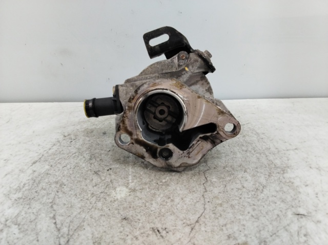 705641000 Renault (RVI)