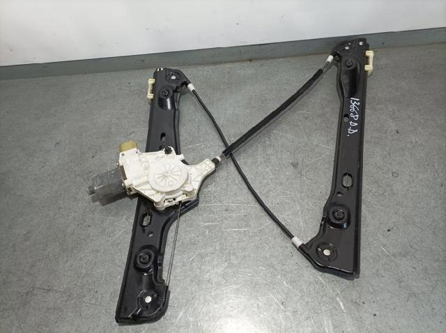 Mechanizm podnoszenia szyby drzwi przednich prawych 7060266S BMW