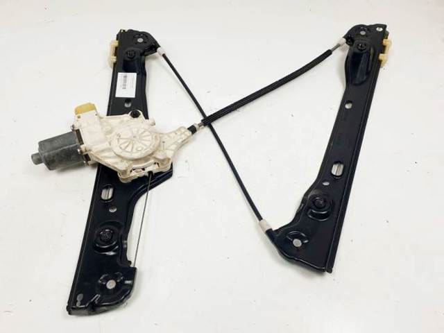 Mechanizm podnoszenia szyby drzwi przednich prawych 7060266S BMW