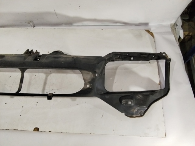 Osłona chłodnicy kompletna (panel mocowania reflektorów) 7104G9 PEUGEOT