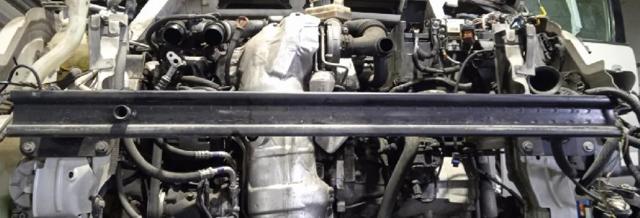 Wzmocnienie zderzaka przedniego 7104JZ PEUGEOT