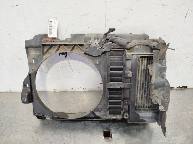Osłona chłodnicy kompletna (panel mocowania reflektorów) 7104Q9 PEUGEOT