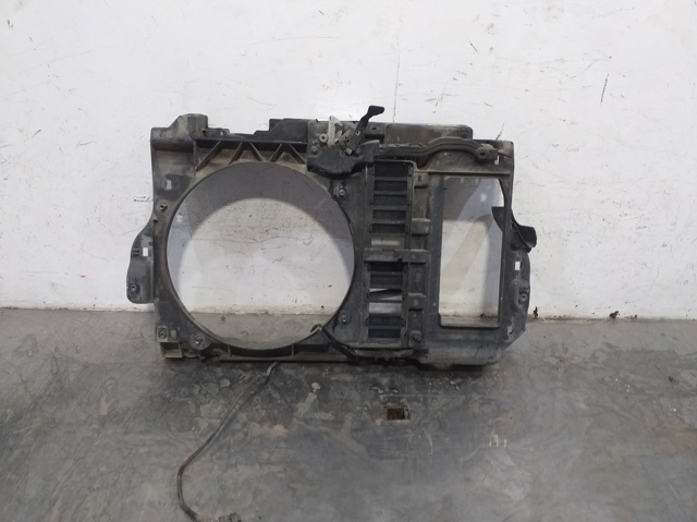 Osłona chłodnicy kompletna (panel mocowania reflektorów) 7104Q9 PEUGEOT