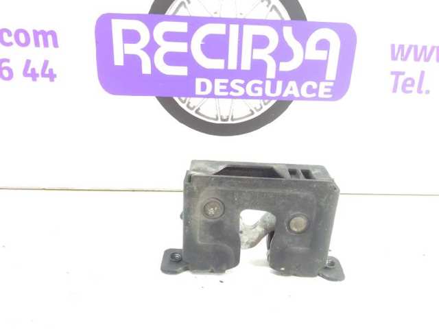 Zamek maski 7115228 BMW