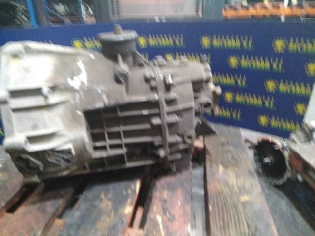 Mechaniczna skrzynia biegów w komplecie 711614 MERCEDES