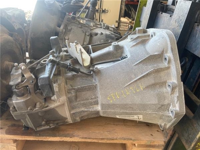 Mechaniczna skrzynia biegów w komplecie 711620 MERCEDES