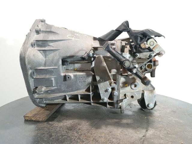 Mechaniczna skrzynia biegów w komplecie 711620 MERCEDES