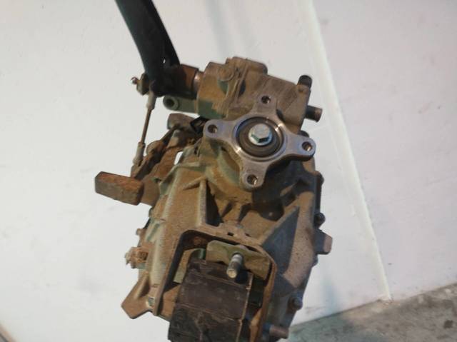 Mechaniczna skrzynia biegów w komplecie 711620 MERCEDES