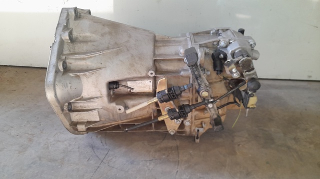 Mechaniczna skrzynia biegów w komplecie 711620 MERCEDES