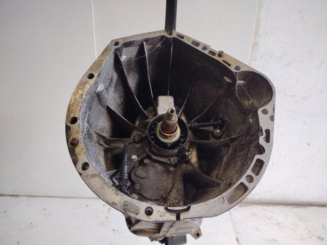 Mechaniczna skrzynia biegów w komplecie 711620 MERCEDES