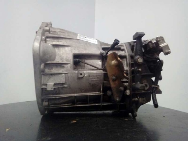 Mechaniczna skrzynia biegów w komplecie 711620 MERCEDES