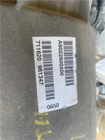 Mechaniczna skrzynia biegów w komplecie 711620 MERCEDES