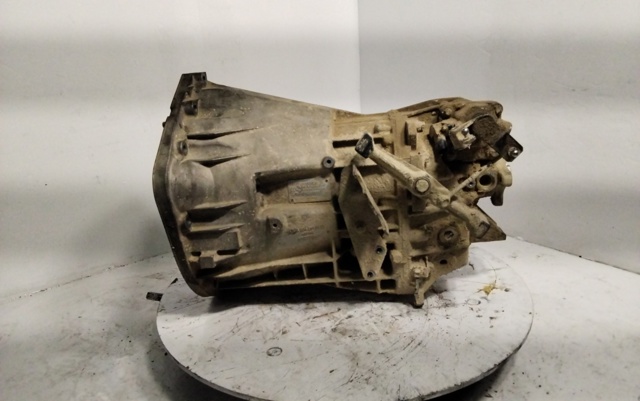 Mechaniczna skrzynia biegów w komplecie 711620 MERCEDES