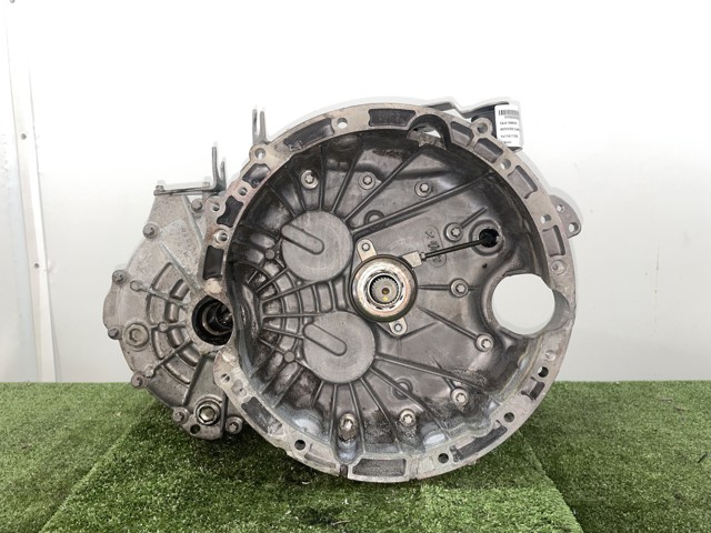 Mechaniczna skrzynia biegów w komplecie 711632 MERCEDES