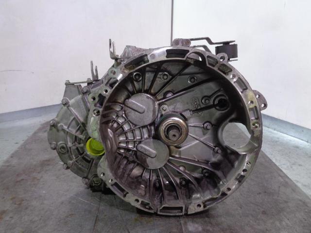 Mechaniczna skrzynia biegów w komplecie 711632 MERCEDES