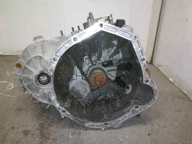 Mechaniczna skrzynia biegów w komplecie 711698 MERCEDES