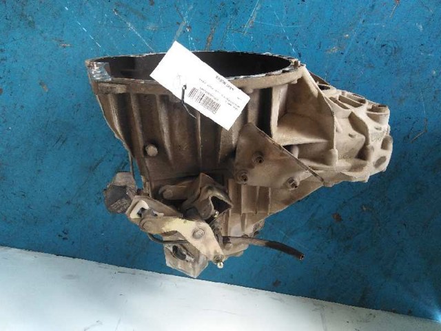 Mechaniczna skrzynia biegów w komplecie 711698 MERCEDES