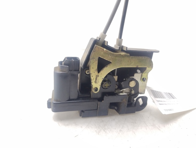 Zamek drzwi przednich lewych 7121008031 SSANG YONG