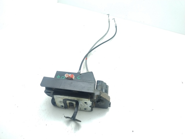 Zamek drzwi przednich lewych 7121008032 SSANG YONG