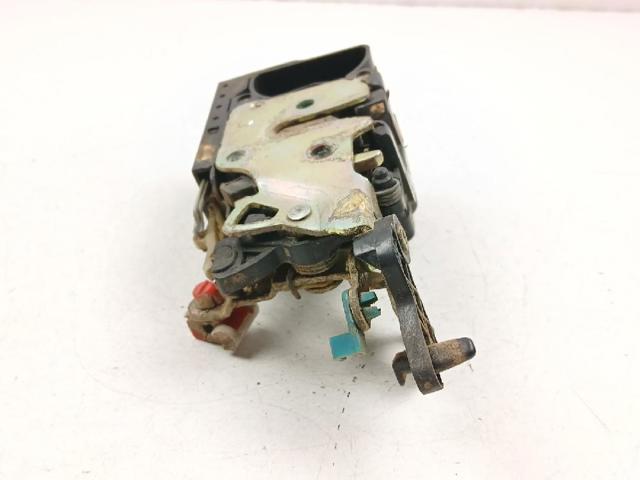 Zamek drzwi tylnych lewych SsangYong Rexton 1 RJ