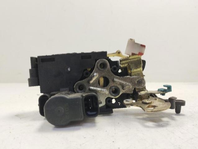 Zamek drzwi tylnych lewych SsangYong Rexton 1 RJ