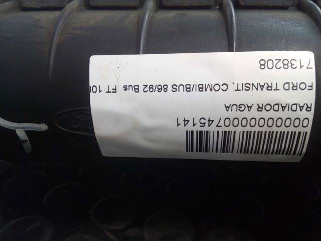 Chłodnica silnika 7138208 FORD