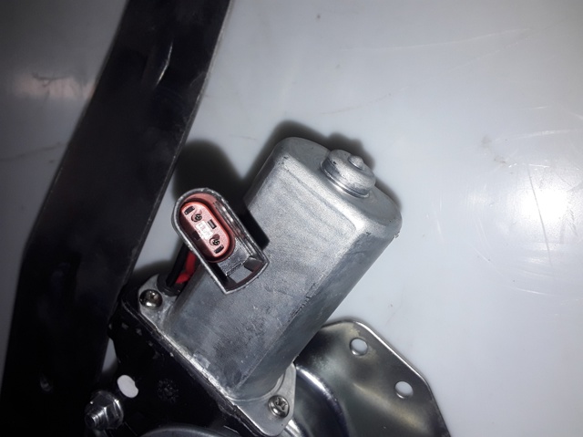 Mechanizm podnoszenia szyby drzwi przednich lewych Ford Transit 4 E