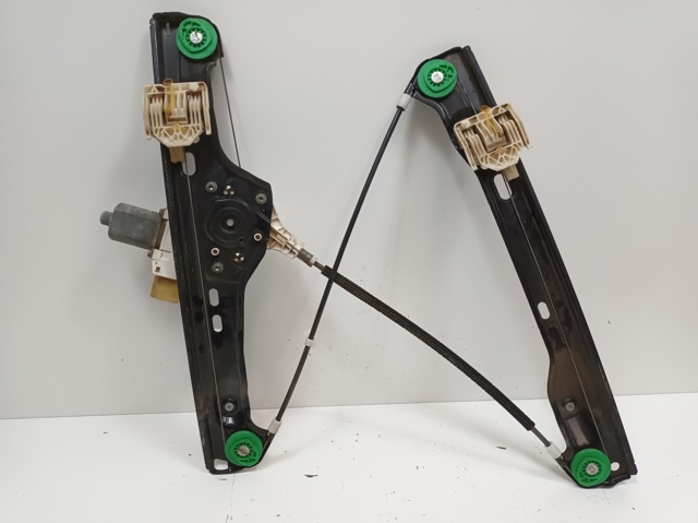 Mechanizm podnoszenia szyby drzwi przednich prawych 7140588E BMW