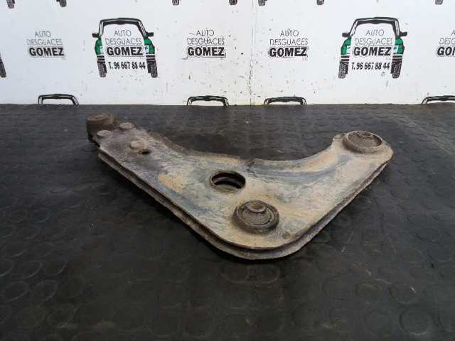 Wahacz zawieszenia przedniego dolny lewy Ford Fiesta GFJ